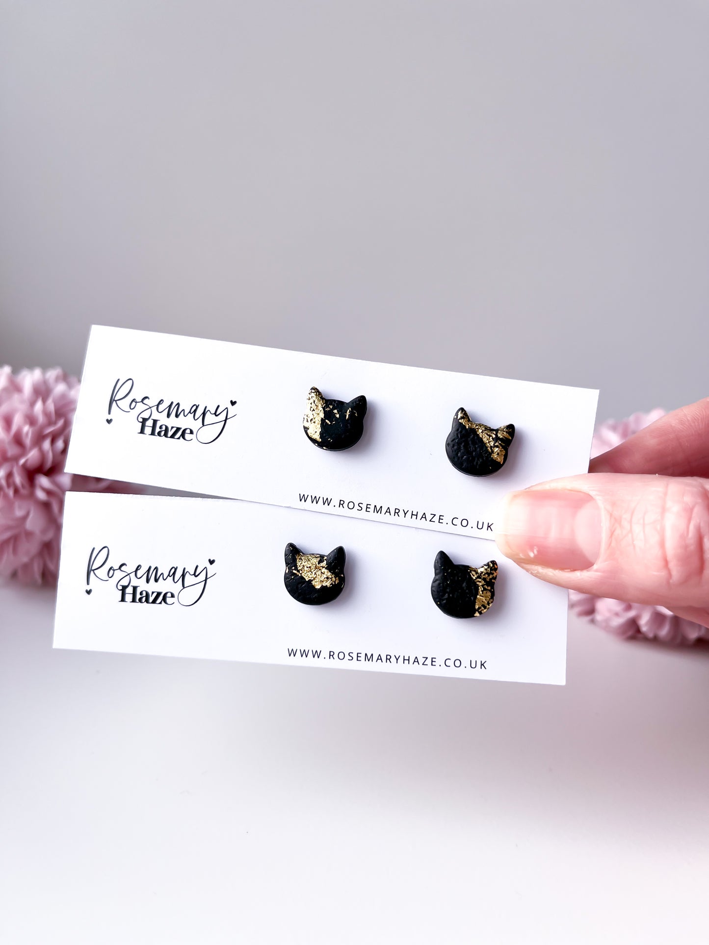 Foiled Cat Studs - red or black