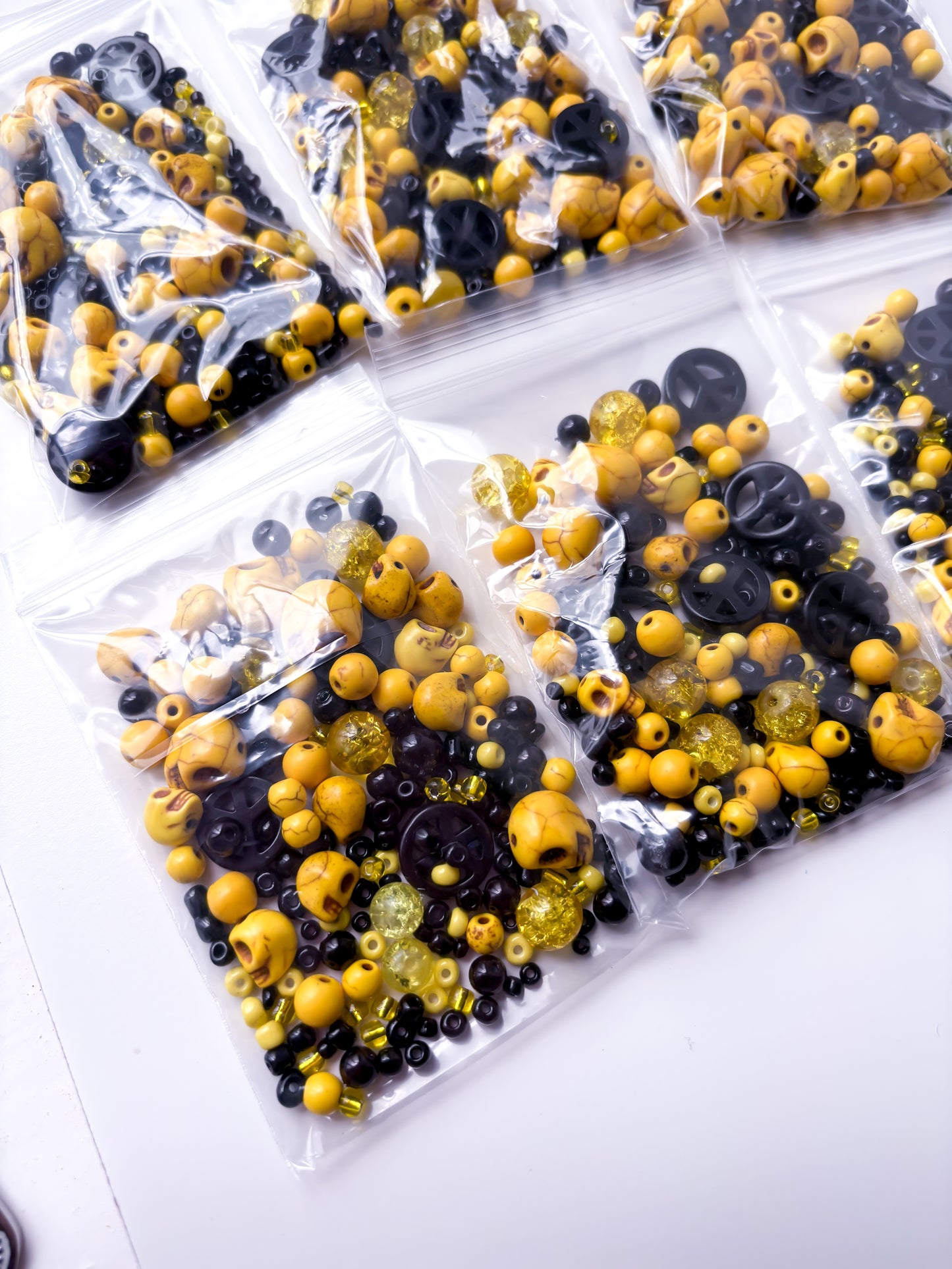 Bead Soup - Black & Yellow Mix