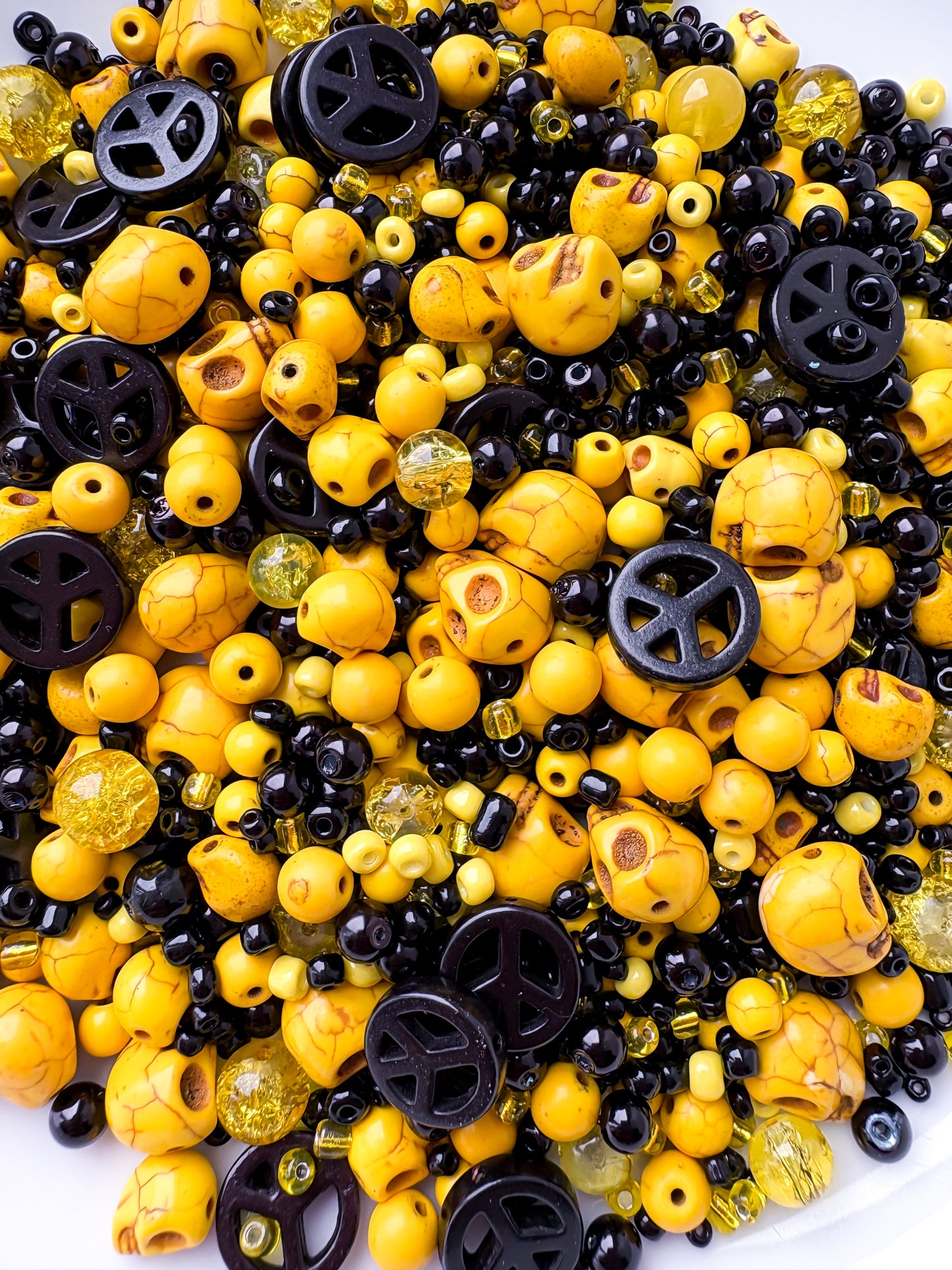 Bead Soup - Black & Yellow Mix
