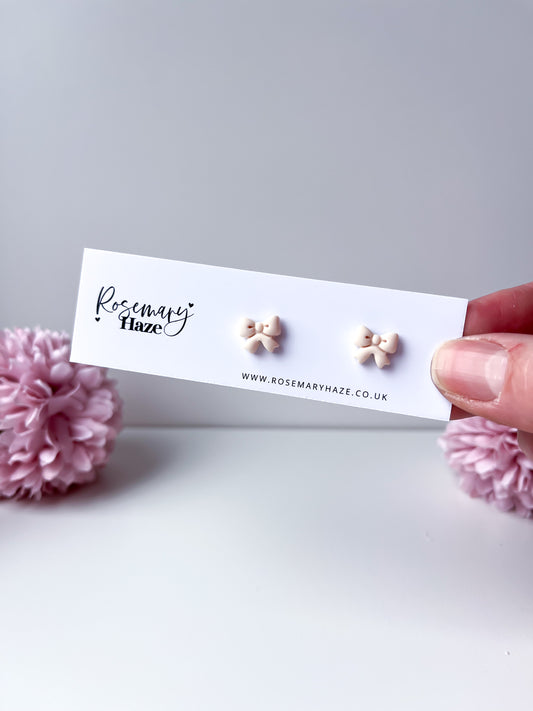 Bow Studs - Almond Milk