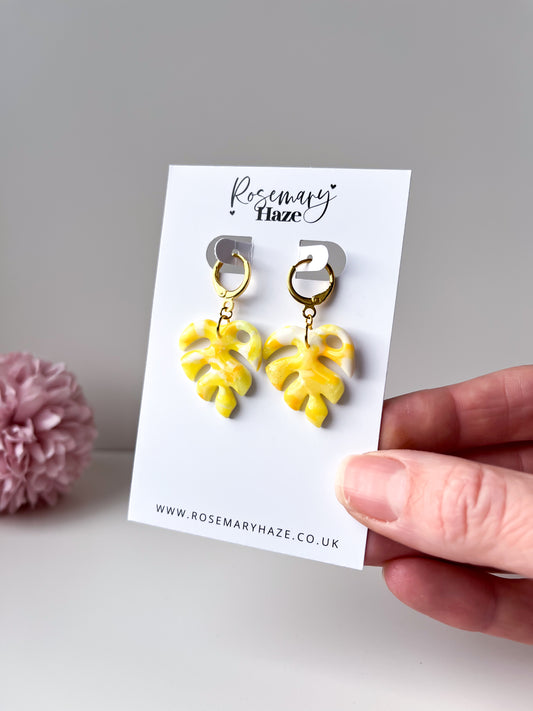 Yellow Monstera Earrings - day 2 🏡